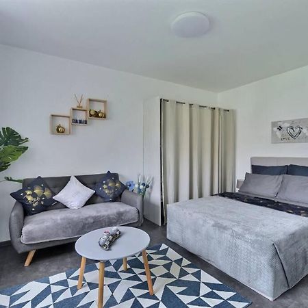 Studio Renov*Fibre*Parking 3 Min Gare De St-Louis Apartamento Saint-Louis  Exterior foto